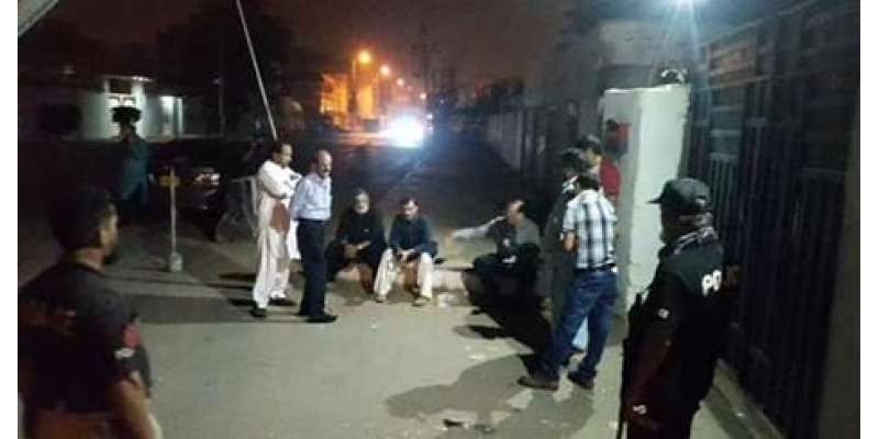 کراچی ،کریم آباد میں تاجروں کی پی ٹی آئی کا انتخابی کیمپ منتقل کرنیکی ..