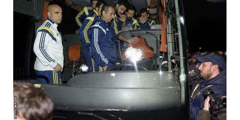 ترکی میں فٹبال ٹیم کی بس پر حملہ، ڈرائیور زخمی، کھلاڑی محفوظ رہے