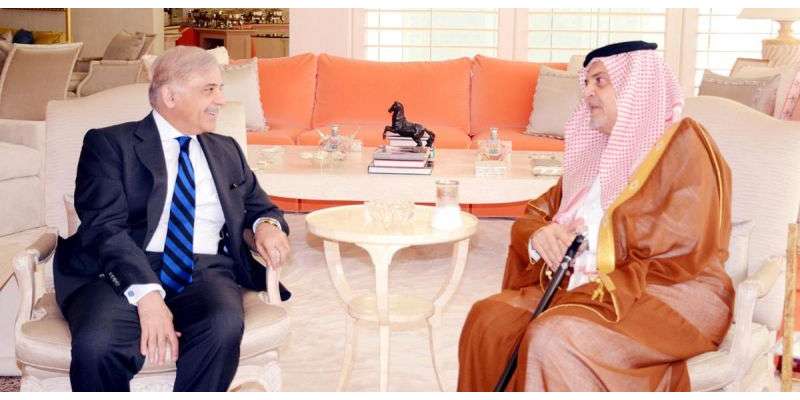 پاکستان کے وفد کی جدہ میں سعودی عرب کے وزیرخارجہ سعود الفیصل سے ملاقات