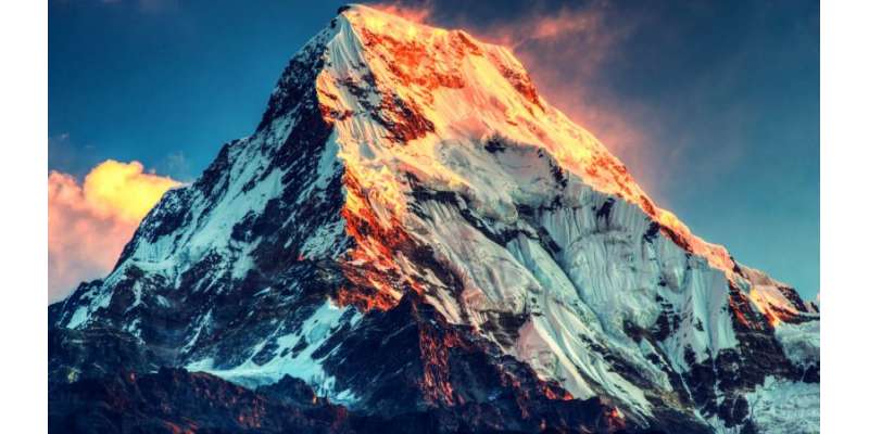 نیپال میں واقع دنیا کی بلند ترین چوٹی بھی زلزلے کی زد میں آگئی ،برفانی ..