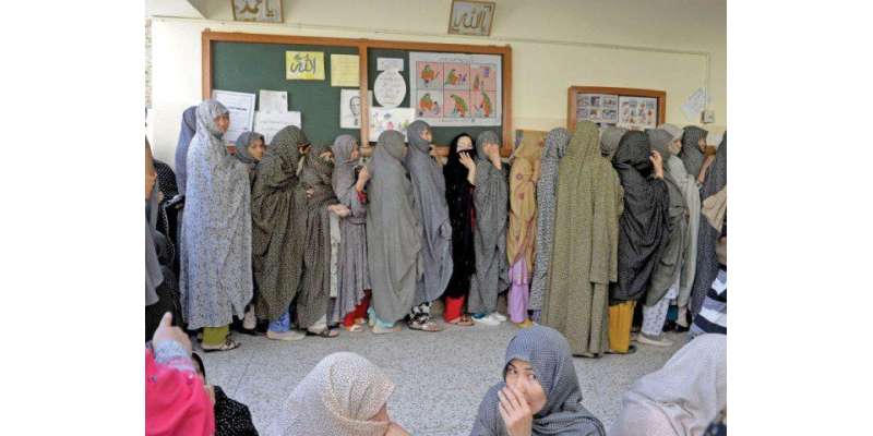 الیکشن کمیشن نے دیامرمیں خواتین کو وو ٹ کے حق سے محروم رکھنے کانوٹس ..