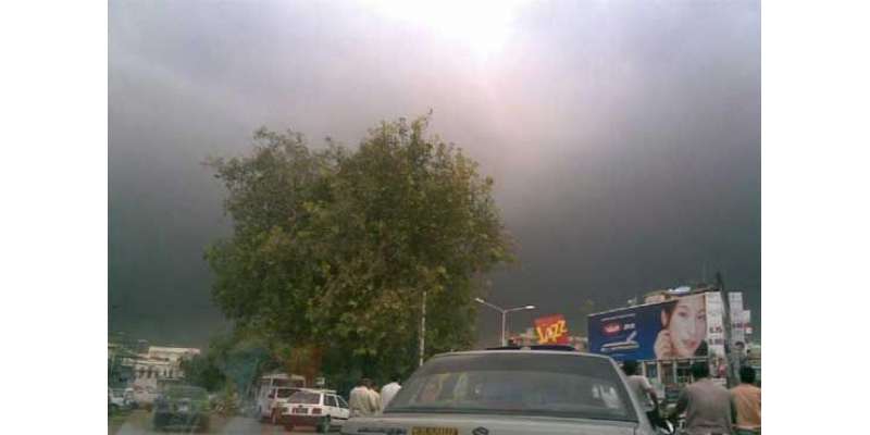 لاہور سمیت ملک کے بیشتر حصوں میں تیز ہواؤں نے گرمی کا منہ موڑ دیا