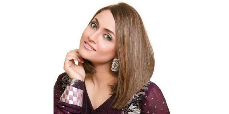 اداکارہ نادیہ خان 22مئی کو اپنی 42ویں سالگرہ منائیں گی