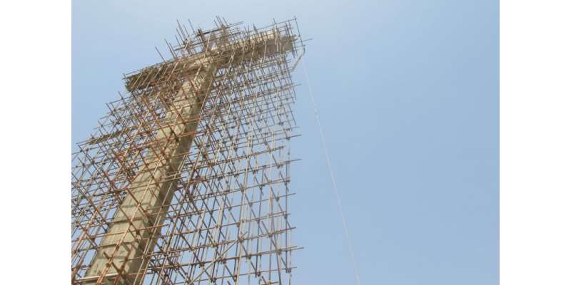 گورا قبرستان کراچی میں ایشیاء کے سب سے اونچے صلیب کی تعمیر تکمیل کے ..