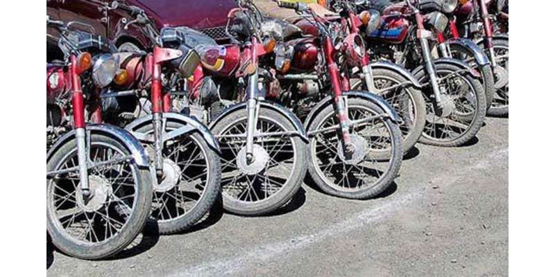 کراچی: موٹر سائیکل سواروں کیلئے ہیلمٹ لازمی قرار