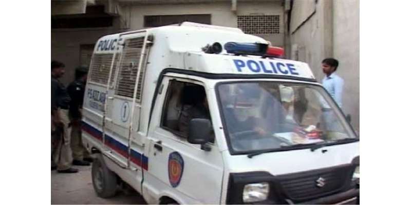 کراچی :عزیز آباد میں موٹر سائیکل سواروں کی فائرنگ ، 3 پولیس اہلکار ..