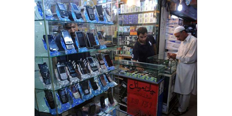 حکومت کادرآمدی موبائل فونز پرعائد ٹیکس دگنا کرنیکا فیصلہ