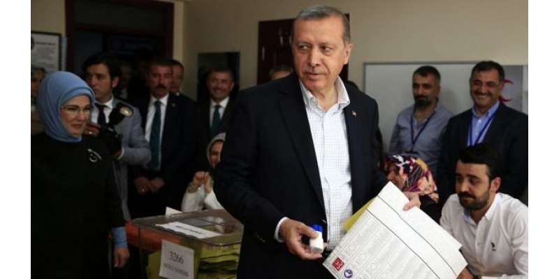 ترکی: انتخابات میں حکمراں جماعت 13سالہ پارلیمانی اکثریت کھو بیٹھی،اتحادی ..