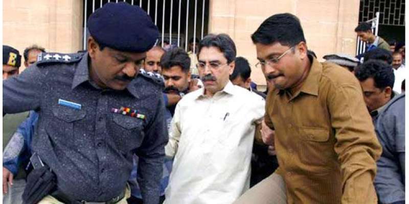کراچی : ایم کیو ایم کے رہنما عامر خان نے 10 لاکھ روپے کے ذاتی مچلکے عدالت ..