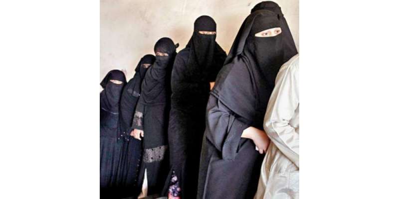 بھارت میں مسلمان خواتین کی اکثریت نے بیک وقت تین طلاق دینے کے عمل کی ..