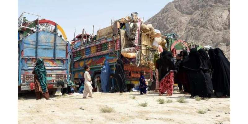 کوئٹہ سے 550افغان مہاجرین کوافغانستان کے علاقے ہرات بھیج دیاگیا