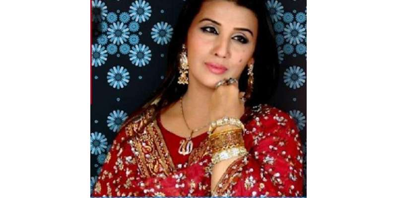 پاکستان کی نامور گلوکارہ حمیر ا چنا کو فن موسیقی سے وابستہ ہوئے 33برس ..