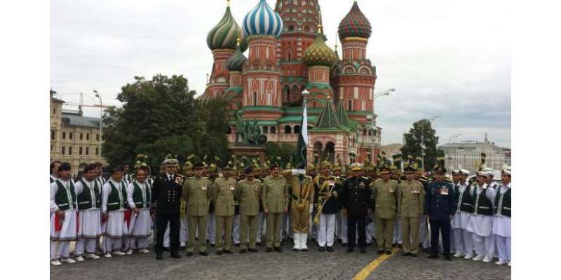 ماسکو فیسٹیول میں پاکستانی فوجی وفد نے شاندارخٹک ڈانس کامظاہرہ ، میلے ..