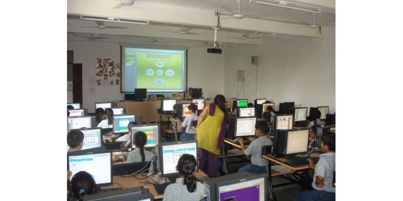 دنیا بھر کے سکولوں میں کمپیوٹر اور جدید ٹیکنالوجی کا استعمال مفید کی ..