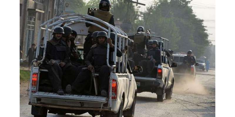 پشاور : دہشت گرد دو راستوں سے ائیر بیس میں داخل ہوئے، ایک گروپ نے 16 نمازی ..