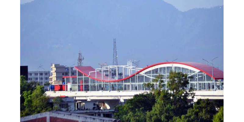 راولپنڈی، میٹرو بس کا پل افتتاح کے چار ماہ بعد ہی ٹوٹ پھوٹ کا شکار ، ..