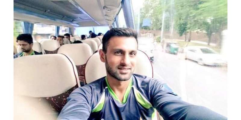 قومی ٹیم کے آل راونڈر شعیب ملک نے ٹیسٹ کرکٹ سے ریٹائرمنٹ کا اعلان کردیا