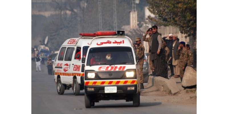 کراچی : پورٹ قاسم کے آئل ٹینکر میں 5 افراد گر گئے