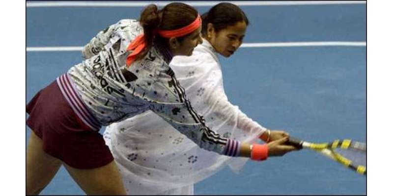 بھارتی ٹینس سٹار ثانیہ مرزا نے ممتا بینرجی کو ٹینس کھیلنے کے گر سکھائے