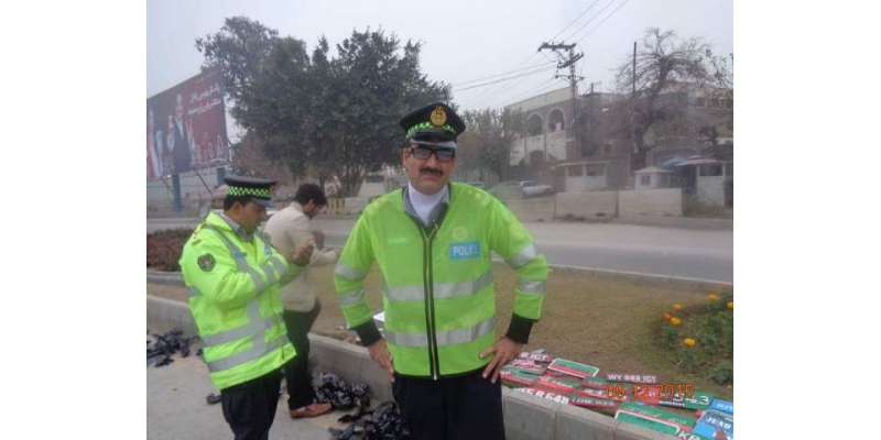 پشاور میں غیر قانونی نمبر پلیٹس والی گاڑیوں کیخلاف کاروائی، تحریک ..
