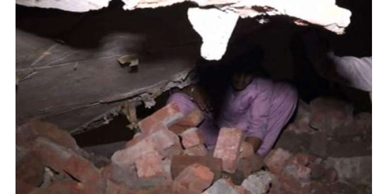 دیپالپور ،عمارت کی چھت گرنے سے متعدد افراد ملبے تلے دب گئے