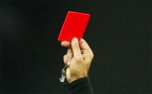 جارح مزاج کرکٹرز سے نمٹنے کے لیے امپائرز کو ییلو ، ریڈ کارڈ سے لیس کرنیکا فیصلہ