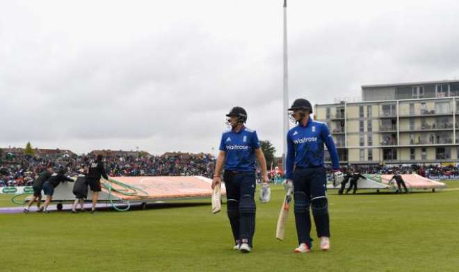 انگلینڈ اور سری لنکا کی کرکٹ ٹیموں کے درمیان تیسرا ون ڈے انٹرنیشنل بارش کی نذر ہوگیا