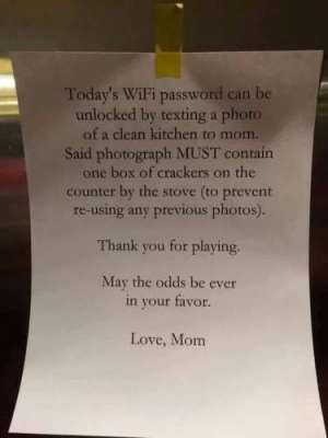 ماں  بچوں کو وائی فائی کا پاس ورڈ دینے کے لیے روز نئی  شرط لگاتی ہے