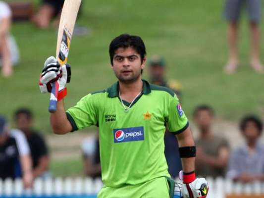پاکستانی کرکٹ ٹیم کے بلے باز احمد شہزاد انجینا جولی کے مداح نکلے