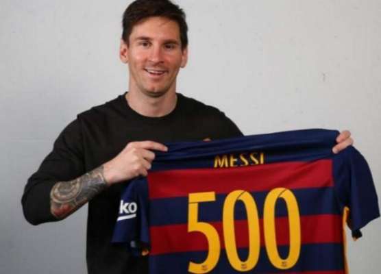 سٹار فٹبالر لیونل میسی نے بارسلونا کیلئے 592ویں میچ میں 500 گولز مکمل کر لئے