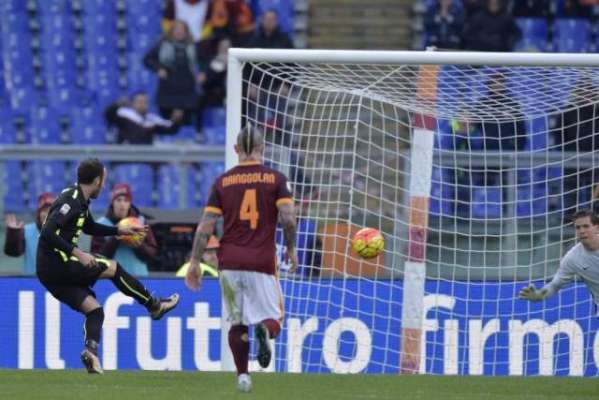 اطالوی فٹبال لیگ، روما نے ویرونا کی ٹیم کو 3-1گولزسے ہرا دیا