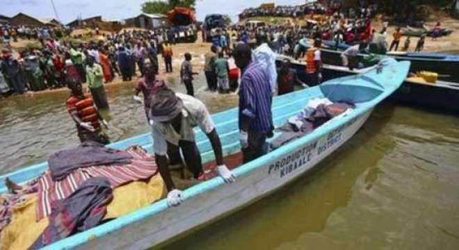 یوگنڈا کی البرٹ جھیل میں مسافر کشتی ڈوب گئی، 30 افراد ہلاک، فٹبال ٹیم کے کھلاڑی بھی شامل