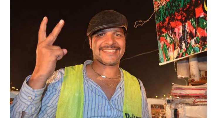 عمران خان میرے لیڈر ہیں، روزی روٹی کیلئے ن لیگ کے پروگرام میں کام کر رہا ہوں: ڈی جی بٹ