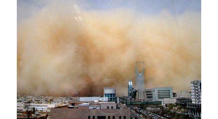 سعودی عرب میں گردوغبار کا طوفان ، 2 افراد ہلاک