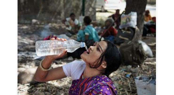 بھارت میں شدید گرمی کے باعث مرنے والوں کی تعداد 134ہوگئی