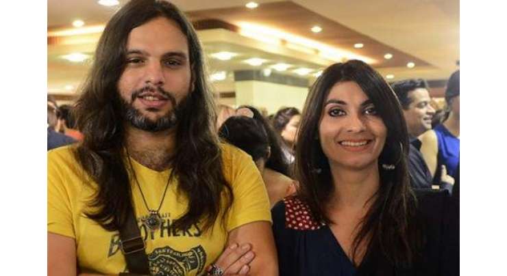 نامور گلوکارہ فریحہ پرویز نے چند ماہ شادی کے بعد شوہر سے طلاق کیلئے عدالت سے رجوع کر لیا