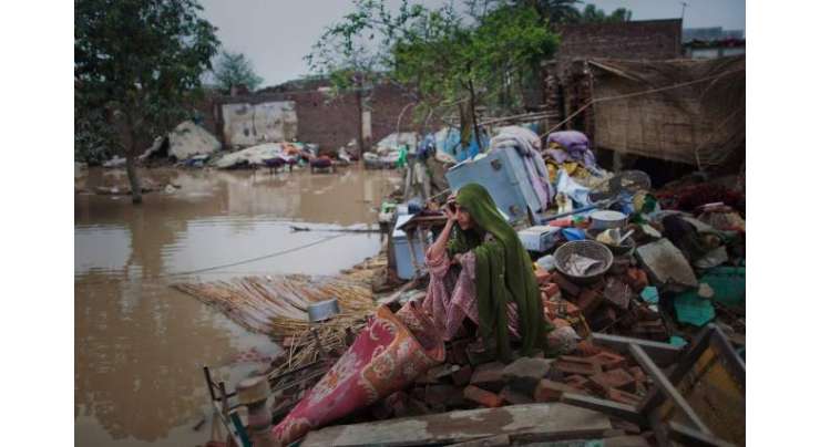 چترال میں مسلسل بارشوں کے باعث آنے والے سیلابی ریلوں میں30سے زیادہ افراد بہہ گئے‘7افراد کی لاشیں تلاش کرلی گئیں ‘ صورتحال سے نمٹنے کے لیے ایمرجنسی کا نفاذ کردیا گیا