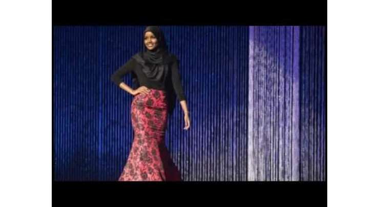حلیمہ عدن کا منفرد انداز، سکارف پہن کر مقابلہ حسن میں شرکت