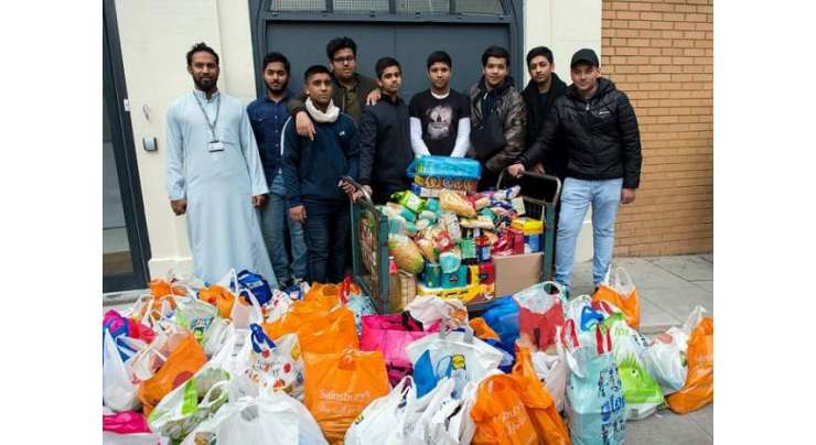 مسلمانوں نے کرسمس پر لندن کے بے گھر افراد کے لیے 10 ٹن خوراک جمع کر کے عطیہ کردی