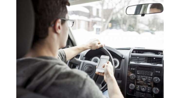 دوران ڈرائیونگ موبائل فون بے کار ہوسکتے ہیں