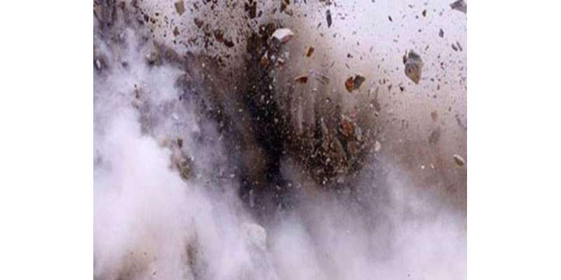 صوابی : پولیس موبائل پر دستی بم حملہ ، 4 اہلکار زخمی