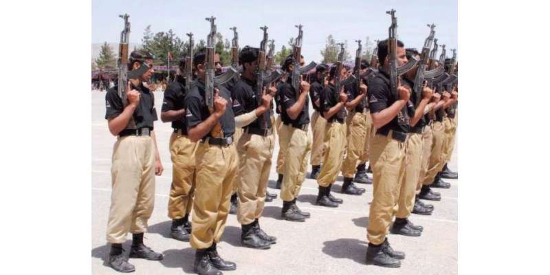 لاہور پولیس نے سکولوں کے سیکورٹی گارڈزکو تربیت دینا شروع کردی-غریبوں ..