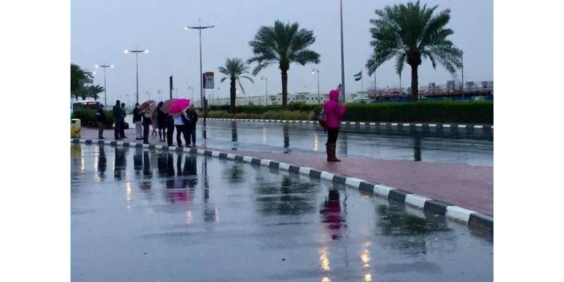 متحدہ عرب امارات کی ریاست فجیرہ میں موسلادھار بارش اور ژالہ باری