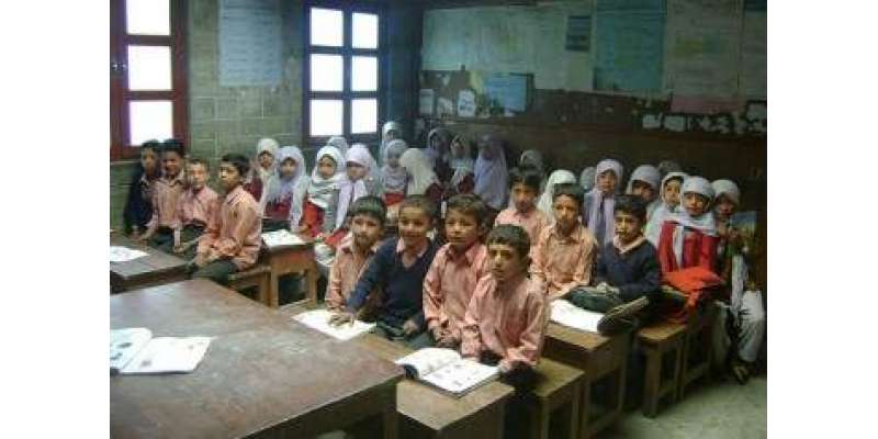 فیصل آباد : اسکول میں طالبعلم نے پٹاخہ پھوڑ دیا ، بم دھماکے کی افواہ