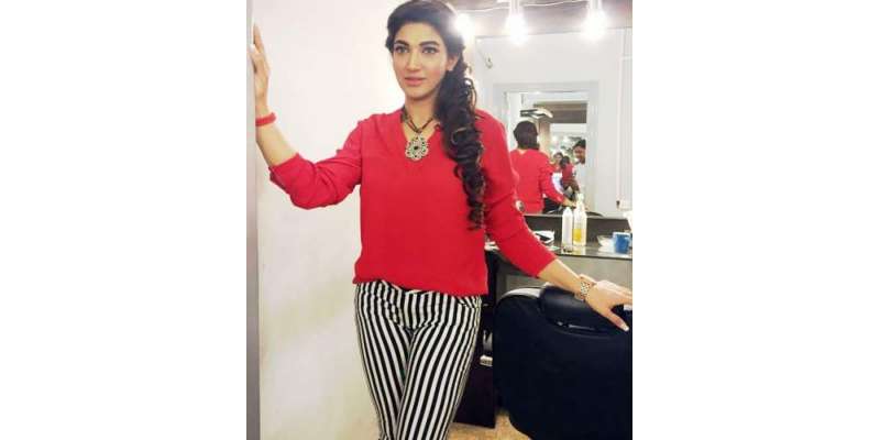 اداکارہ ثناء انٹرنیشنل برانڈ کے کمرشل شوٹ میں حصہ لینے کیلئے کل دبئی ..