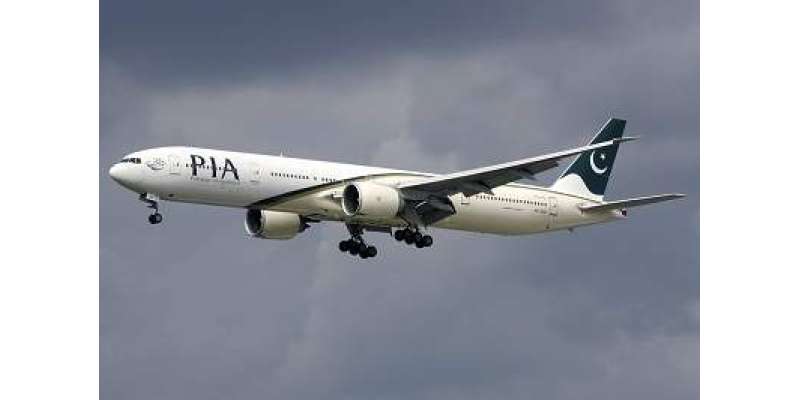 کراچی : پی آئی اے کا طیارہ غیر ملکی طیارے کے سامنے آ گیا، کپتان کی مہارت ..