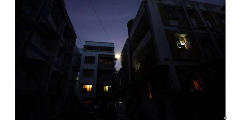 شام،پورے ملک میں اچانک بجلی بند،تمام علاقے اندھیرے میں دوب گئے،انٹرنیٹ ..