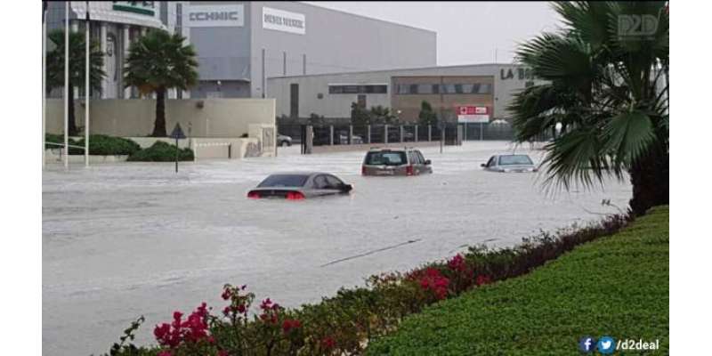 متحدہ عرب امارات بالخصوص ابوظہبی میں طوفانی بارشوں اور 70کلومیٹر فی ..