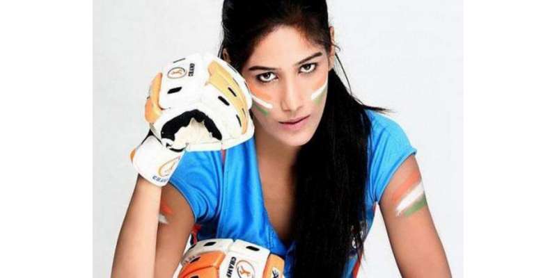 بنگلہ دیش کے خلاف بھارت کی جیت، پونم پانڈے نے قومی ٹیم کے لیے بولڈ تصویر ..