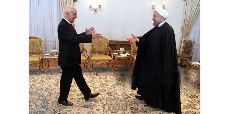 ایرانی صدر حسن روحانی سے مشیر خارجہ سرتاج عزیز کی ملاقات